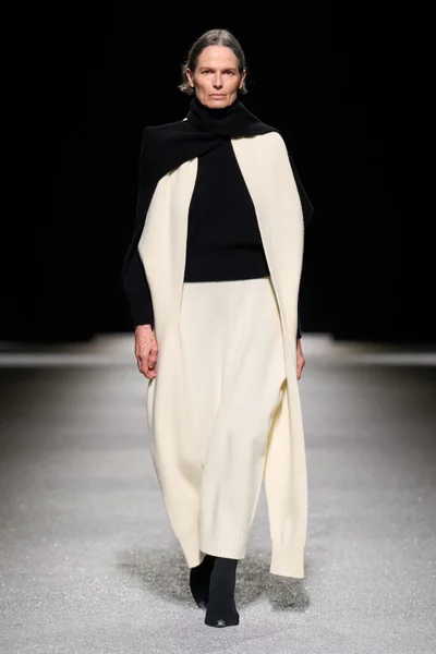 Look 33